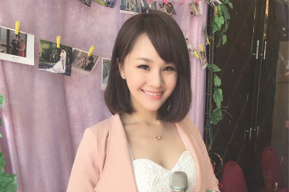 婚禮主持人 BELLE 現場主持形象照 6