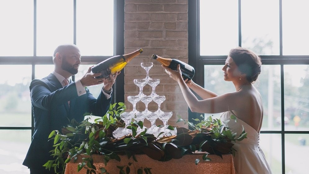 儀式：婚禮上為什麼會有香檳塔